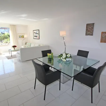 Residenza Ascomonte, Parterre, App 30 By Holap Sa Apartment