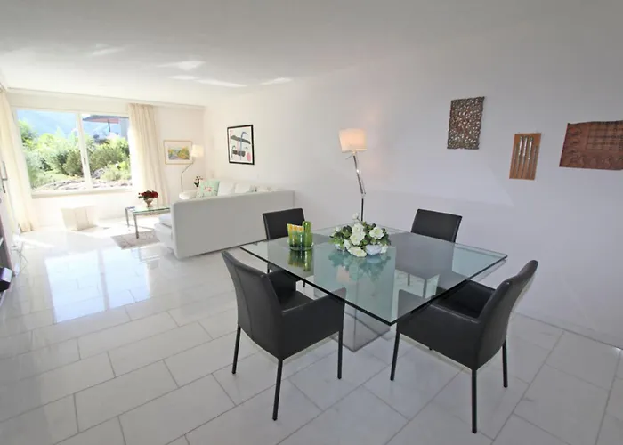 Residenza Ascomonte, Parterre, App 30 By Holap Sa 아파트